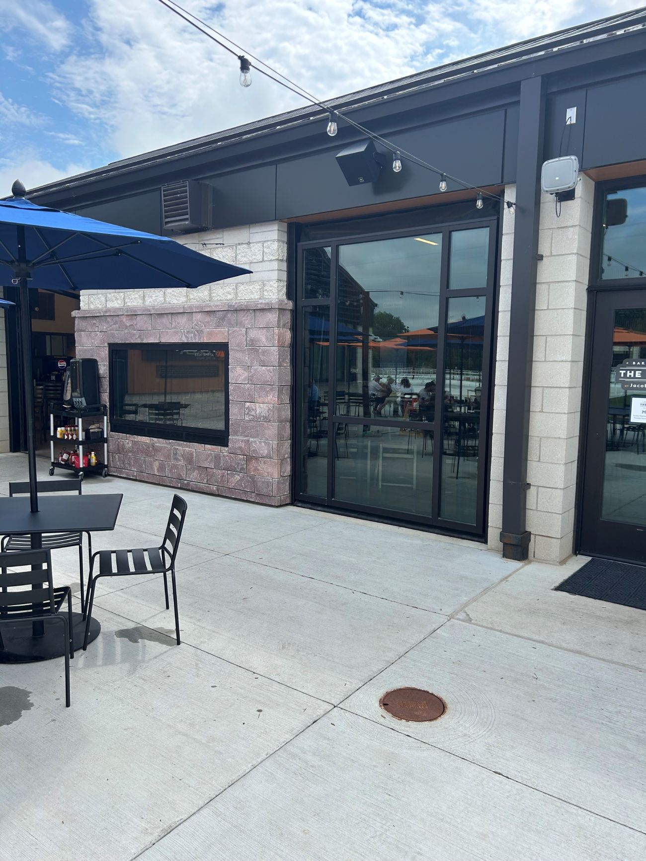 row_1_col_2_img_3 placeholder